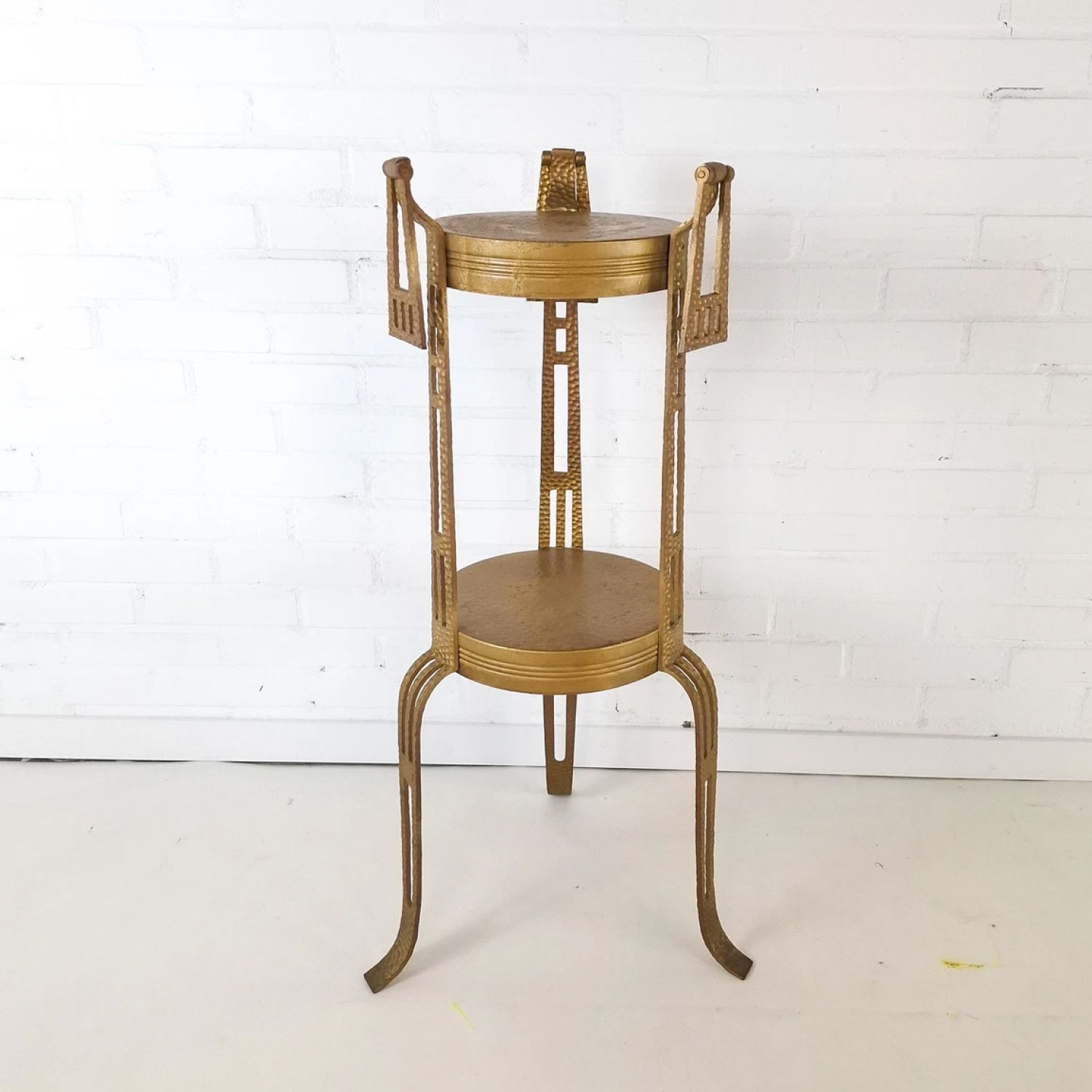 Art Nouveau pedestal